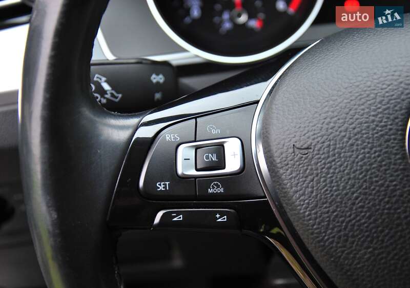 Седан Volkswagen Passat 2016 в Вінниці