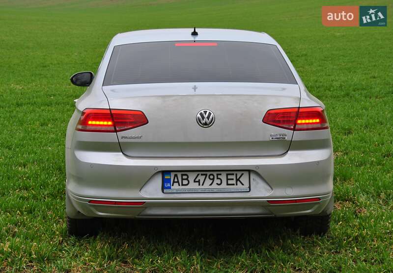 Седан Volkswagen Passat 2016 в Вінниці
