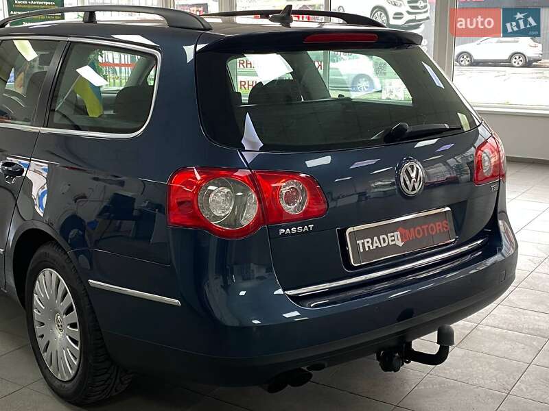 Универсал Volkswagen Passat 2008 в Киеве