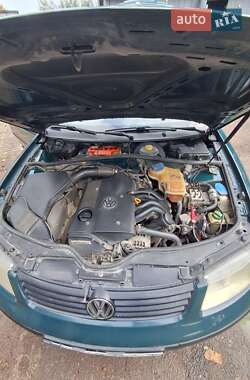 Универсал Volkswagen Passat 1999 в 