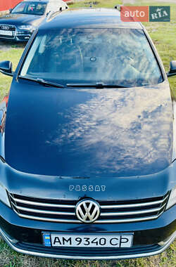 Volkswagen Passat 2011