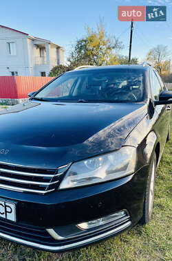 Универсал Volkswagen Passat 2011 в 
