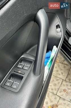 Седан Volkswagen Passat 2014 в 