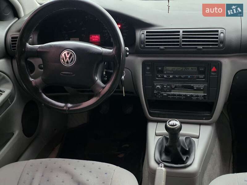 Універсал Volkswagen Passat 1999 в Тернополі