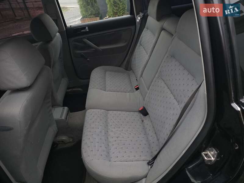 Універсал Volkswagen Passat 1999 в Тернополі