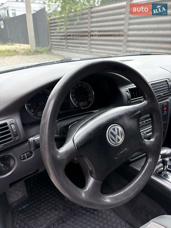 Универсал Volkswagen Passat 2005 в Львове