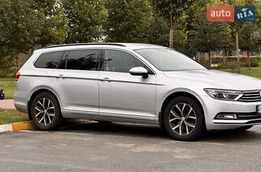 Универсал Volkswagen Passat 2015 в Ирпене