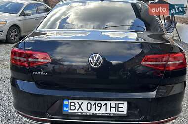 Седан Volkswagen Passat 2018 в Шепетовке