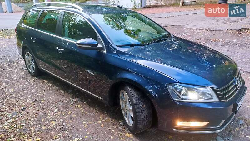 Універсал Volkswagen Passat 2013 в Києві фото 13 Універсал Volkswagen Passat 2013 в Києві