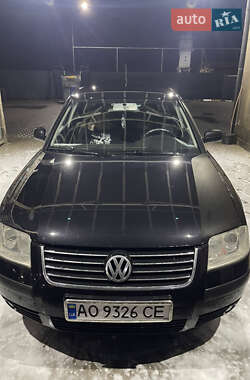 Седан Volkswagen Passat 2002 в Іршаві