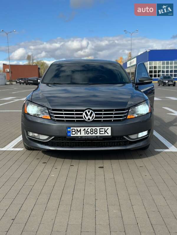 Седан Volkswagen Passat 2013 в Сумах