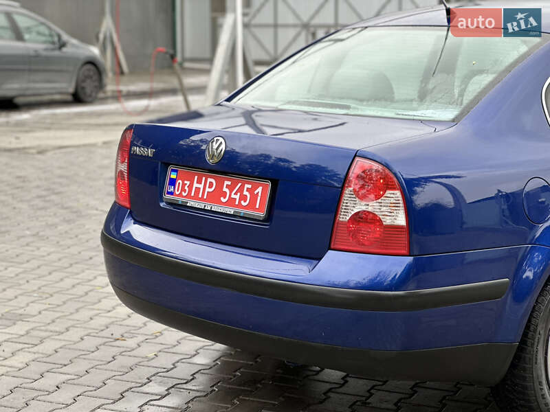 Седан Volkswagen Passat 2002 в Тернополе