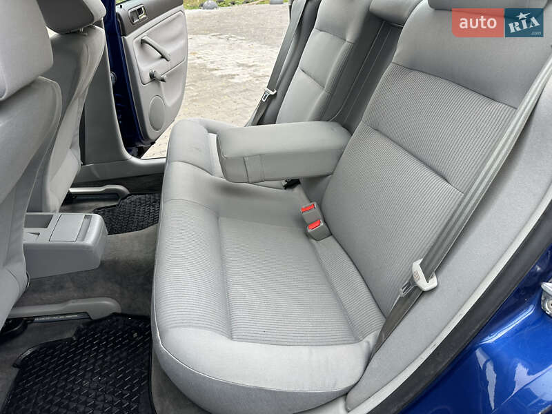 Седан Volkswagen Passat 2002 в Тернополе