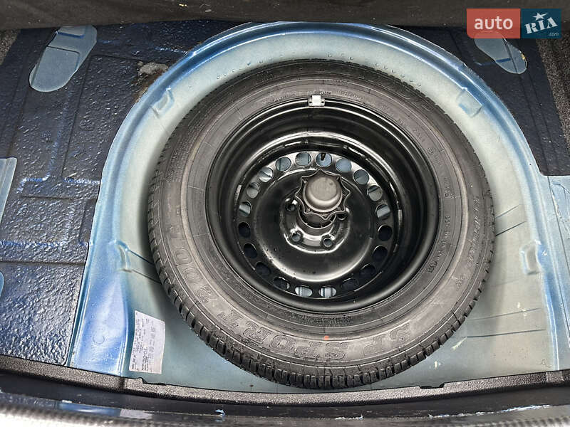 Седан Volkswagen Passat 2002 в Тернополе