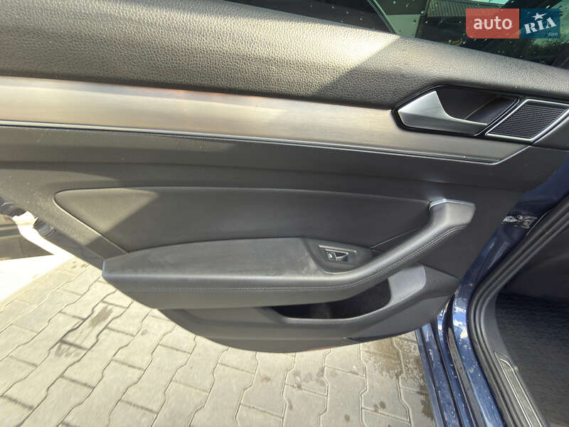 Седан Volkswagen Passat 2015 в Могилев-Подольске фото 12 Седан Volkswagen Passat 2015 в Могилев-Подольске