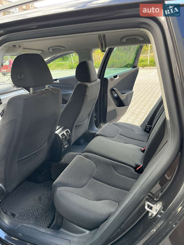 Універсал Volkswagen Passat 2010 в Хмельницькому