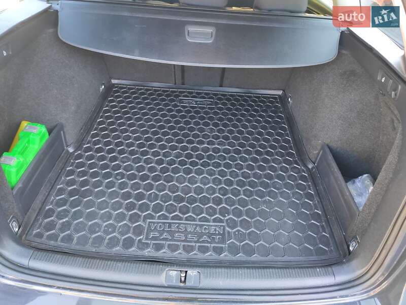 Універсал Volkswagen Passat 2011 в Вінниці