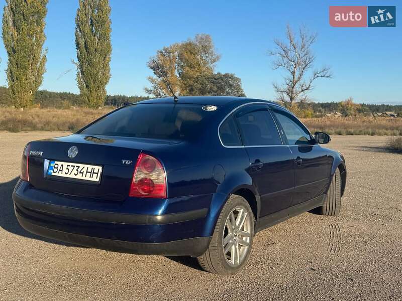 Седан Volkswagen Passat 2004 в Александровке фото 19 Седан Volkswagen Passat 2004 в Александровке