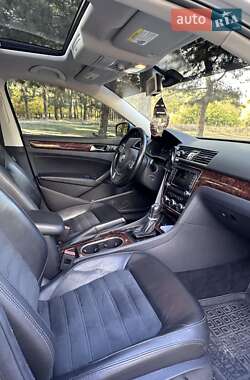 Седан Volkswagen Passat 2012 в 