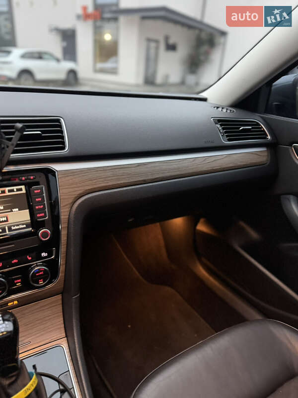 Седан Volkswagen Passat 2014 в Ровно фото 21 Седан Volkswagen Passat 2014 в Ровно