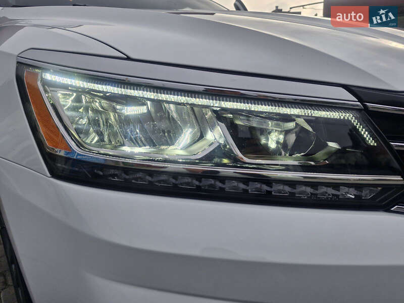 Седан Volkswagen Passat 2016 в Харькове