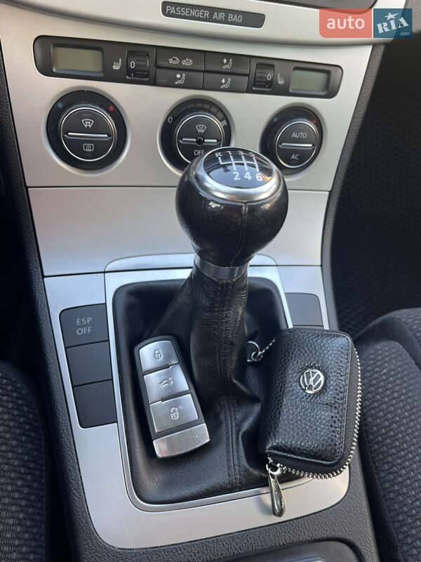 Універсал Volkswagen Passat 2009 в Києві фото 18 Універсал Volkswagen Passat 2009 в Києві