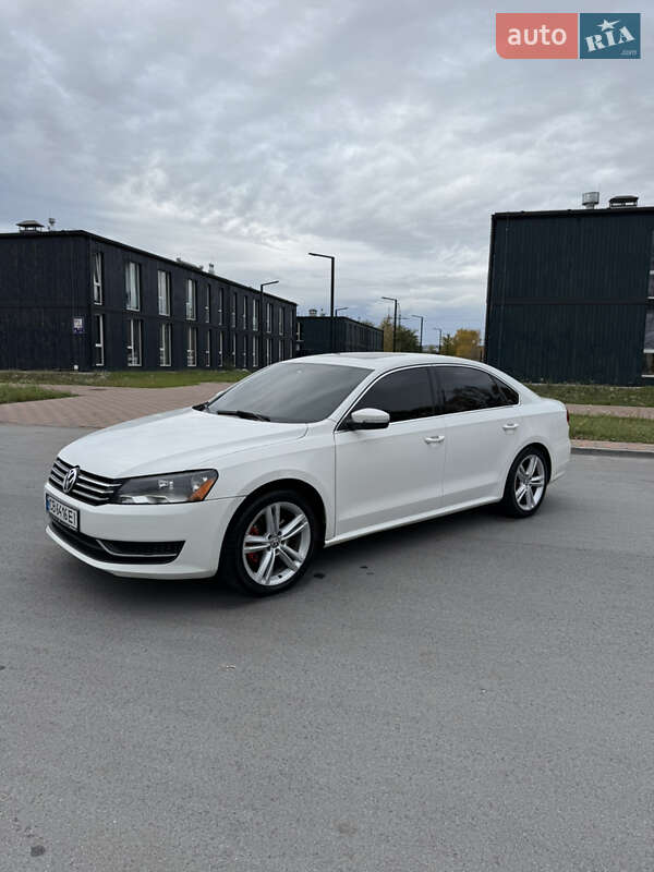 Седан Volkswagen Passat 2013 в Чернигове