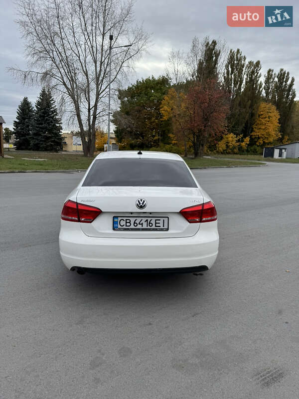 Седан Volkswagen Passat 2013 в Чернигове