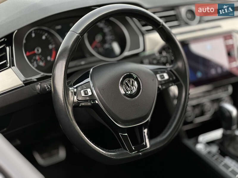 Седан Volkswagen Passat 2017 в Калуше фото 20 Седан Volkswagen Passat 2017 в Калуше