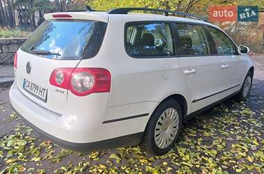 Универсал Volkswagen Passat 2010 в 