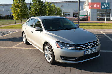 Седан Volkswagen Passat 2014 в Мукачевому