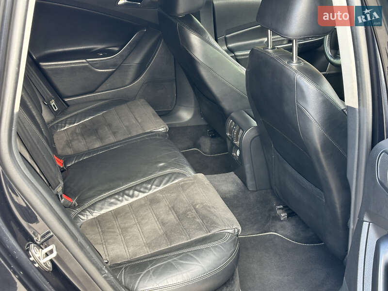 Универсал Volkswagen Passat 2006 в Ровно