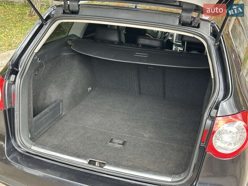 Универсал Volkswagen Passat 2006 в Ровно