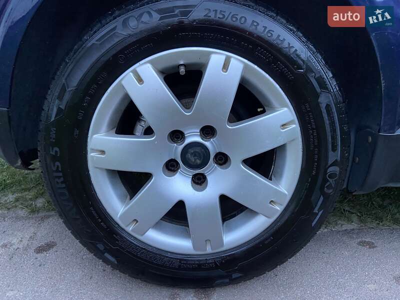 Седан Volkswagen Passat 2002 в Народичах