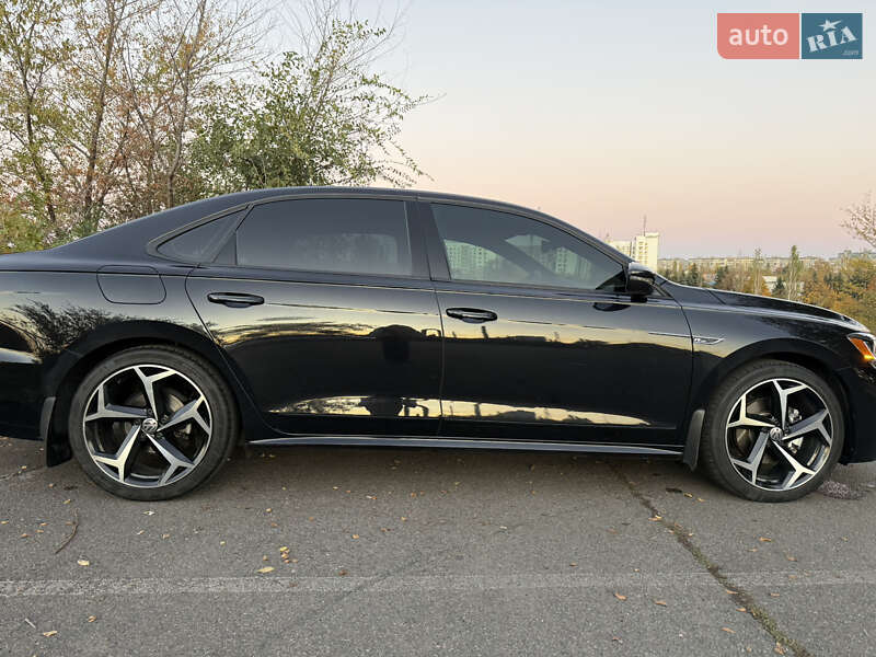 Седан Volkswagen Passat 2021 в Кривом Роге
