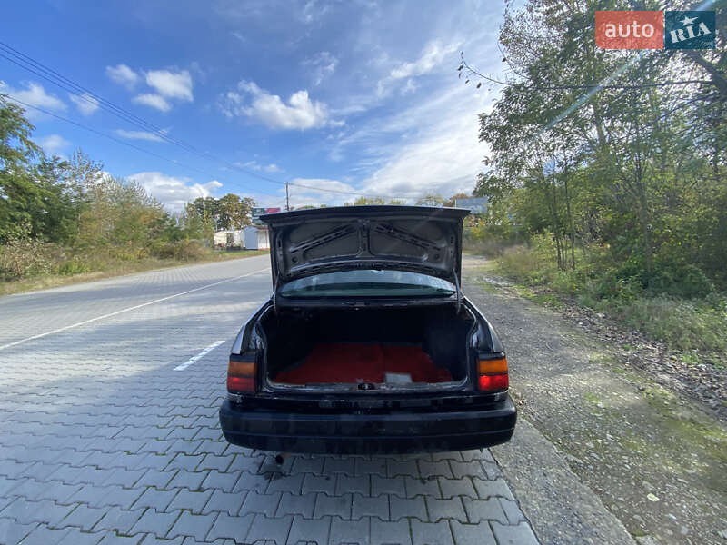 Седан Volkswagen Passat 1989 в Черновцах