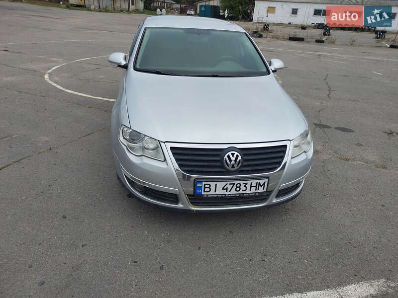Седан Volkswagen Passat 2005 в Кременчуге