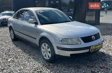 Седан Volkswagen Passat 1997 в Коломиї