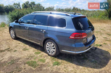 Универсал Volkswagen Passat 2012 в 