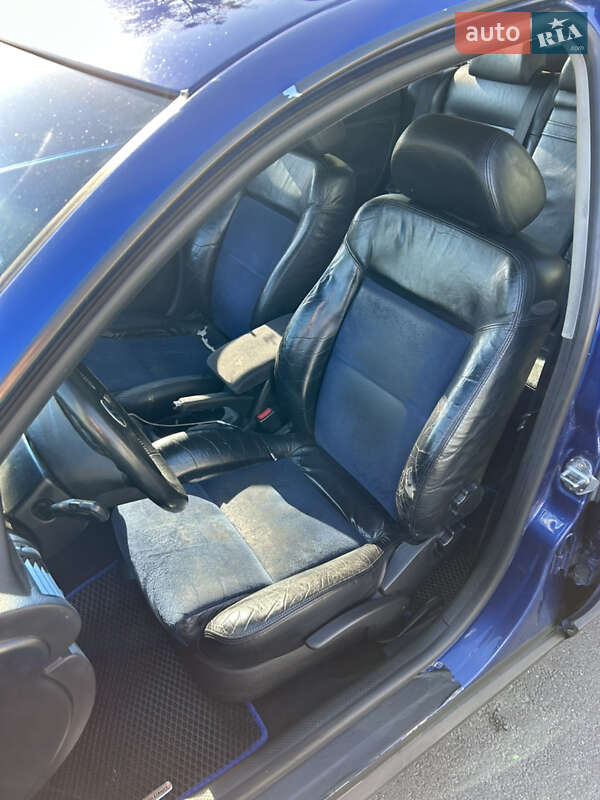 Універсал Volkswagen Passat 2001 в Бородянці