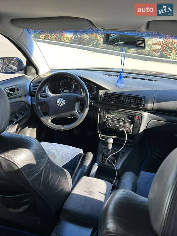 Універсал Volkswagen Passat 2001 в Бородянці