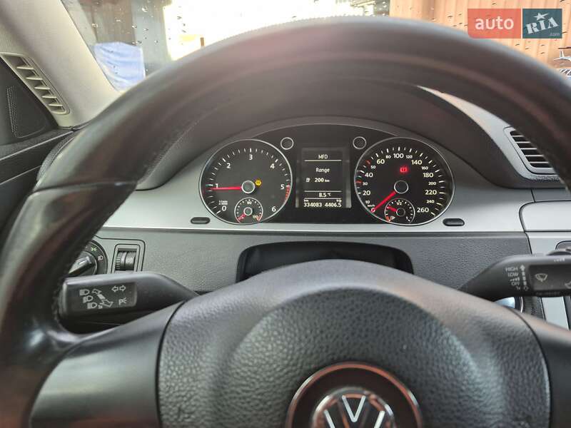 Універсал Volkswagen Passat 2010 в Камені-Каширському