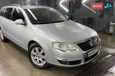 Універсал Volkswagen Passat 2007 в Дніпрі