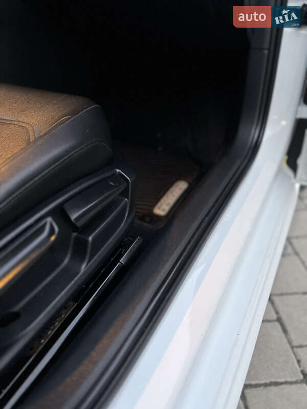 Седан Volkswagen Passat 2016 в Ивано-Франковске фото 32 Седан Volkswagen Passat 2016 в Ивано-Франковске