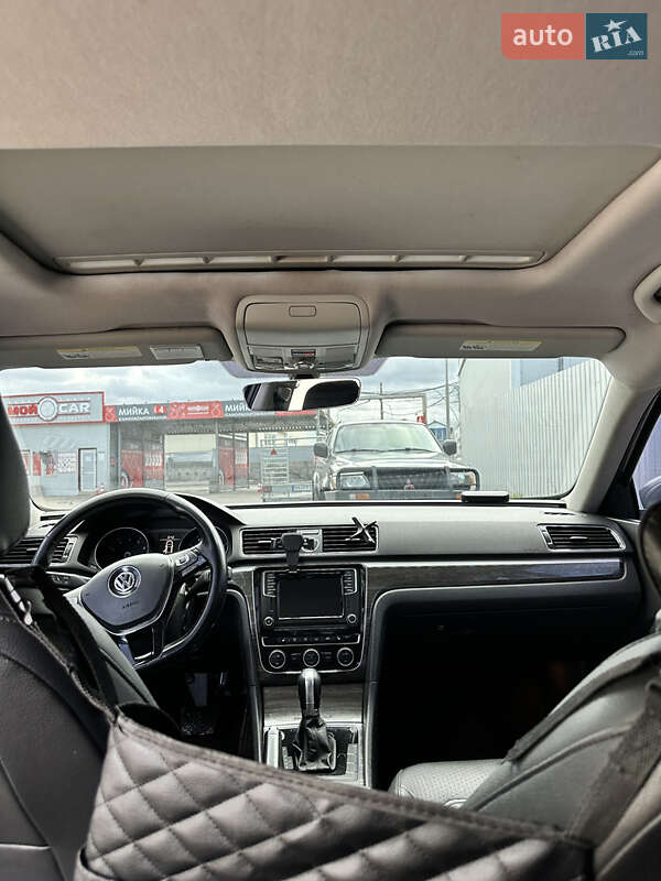 Седан Volkswagen Passat 2015 в Киеве