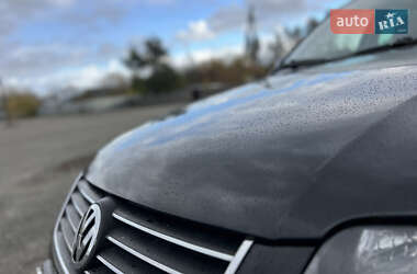 Универсал Volkswagen Passat 2003 в 