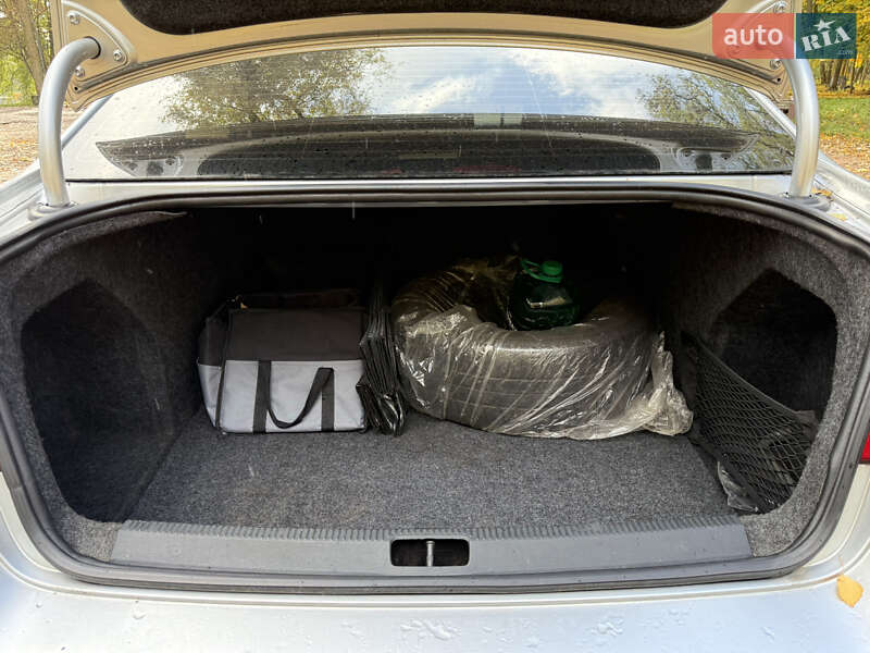 Седан Volkswagen Passat 2006 в Чернигове