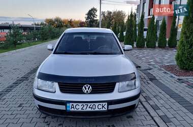 Седан Volkswagen Passat 1998 в 