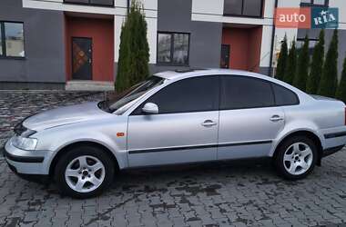 Седан Volkswagen Passat 1998 в 