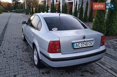 Седан Volkswagen Passat 1998 в 